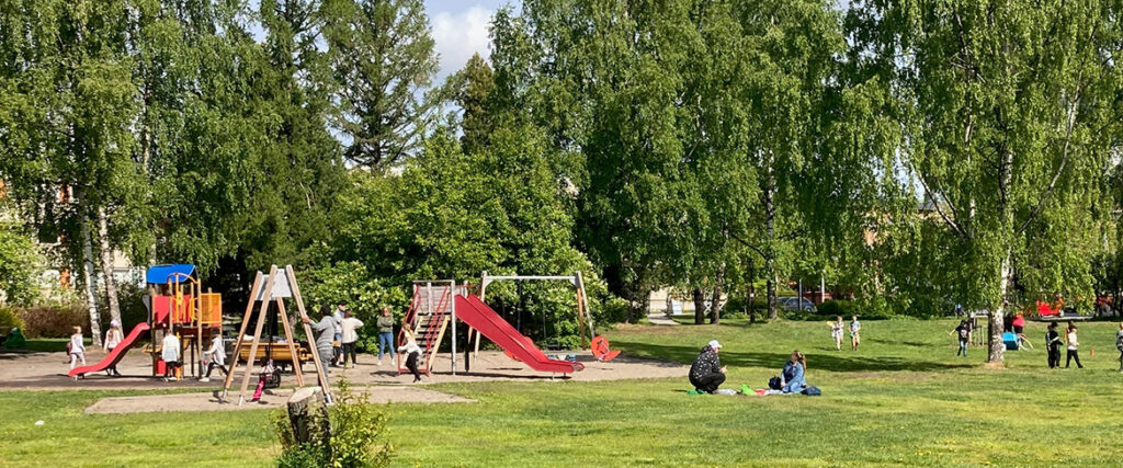 En av lekytorna i Badhusparken