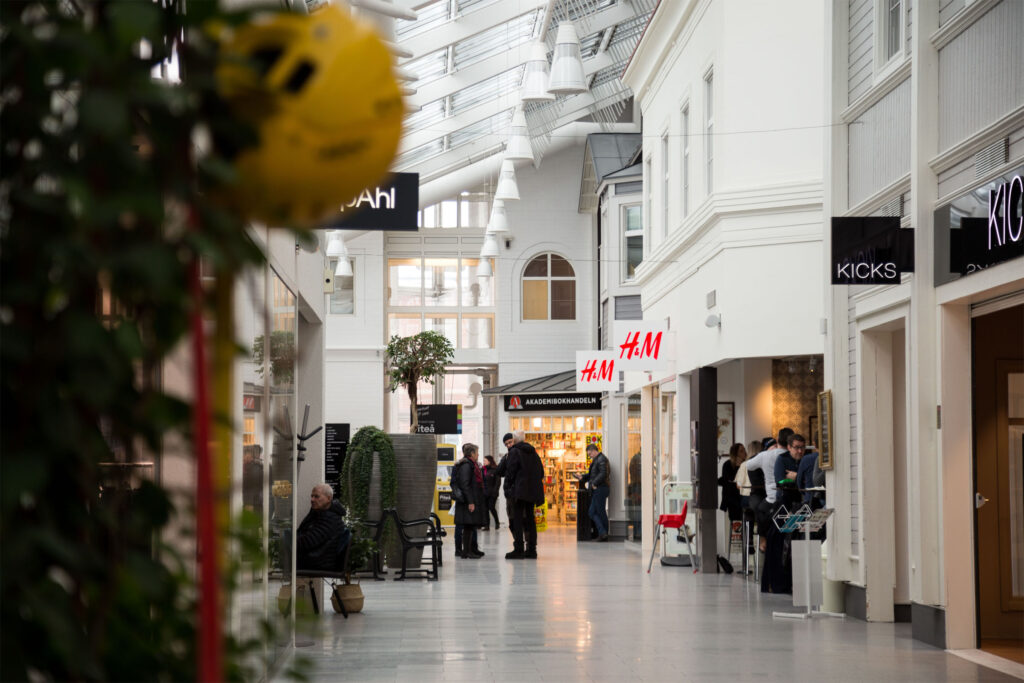 Shopping inne i Småstaden