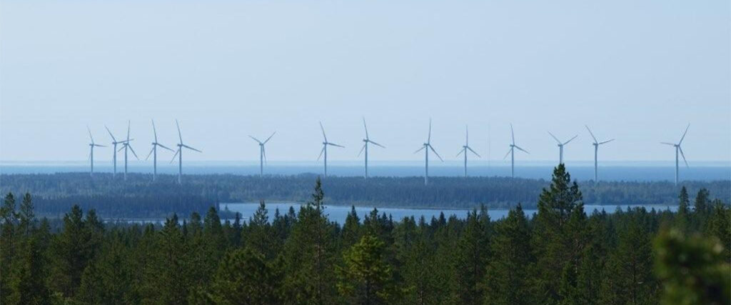 Utsikt med vindsnurror från Degerberget PIteå